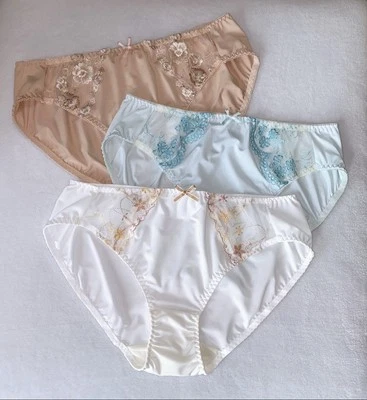 Juego de 3 pares de bragas bordadas clásicas japonesas de alta elasticidad US-L/JP-3L Foto 1 de 4