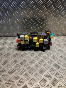 MERCEDES-BENZ VITO W639 Fuse Box BCM SAM Control Module 6399000800 6395450801 - Picture 1 of 4