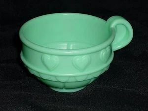 Fisher Price Musical Tea Party Replacement Green Cup with Hearts - Picture 1 of 1