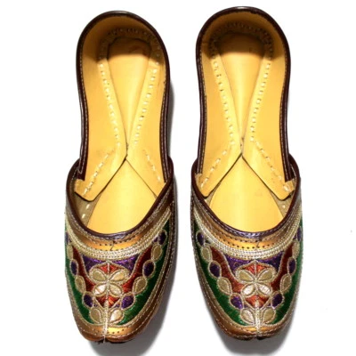 Chanclas de cuero para mujer Jutti hechas a mano Mojari Khussa tradicionales Punjabi zapatos Foto 1 de 4