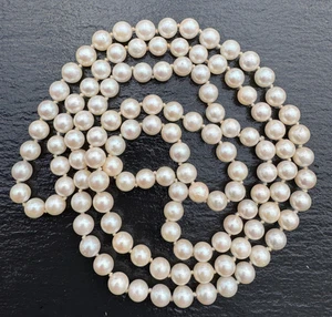 💐🏵️🌺 Echte Endlose Perlenkette, Süsswasserperlen einzeln geknüpft 53,2 Gramm - Bild 1 von 3