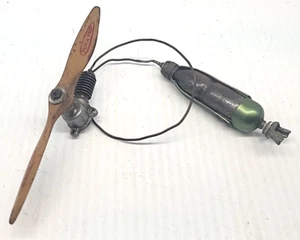 Vintage "O.K." Marke CO2 RC Motor mit Propeller - Bild 1 von 7