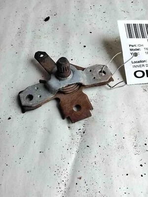 Pontiac Tempest 1967 manija de puerta interior Foto 1 de 2