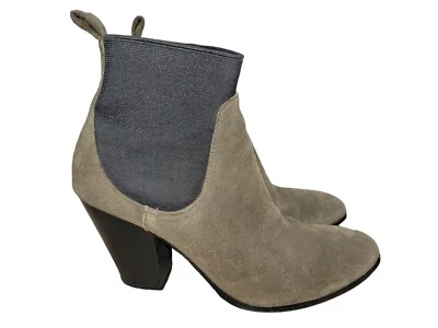 Botines Victoria Secret para mujer de cuero marrón con alas de ángel talla 8B Foto 1 de 4