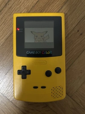 NINTENDO GAME BOY COLOR, GIALLO - PERFETTAMENTE FUNZIONANTE - Immagine 1 di 4