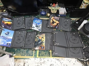 Nintendo GameCube Exact 9 EMPTY-NO GAME-Cases w/ Few Manuals/Artwork-READ ALL - Picture 1 of 21