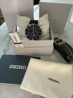 Seiko Solar Men's Black Watch - SZEV014 - Limited Edition Diver - Vintage Design - Image 1 of 4