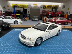 1:18 Mercedes CL 600 V12 C215 Autoart - Foto 1 di 11