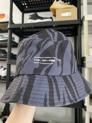 СОТНИ ПОЛЕ ВЕДРО ШЛЯПА Лос-Анджелес/Калифорния культуры концерт мерч  - Изображение 1 из 4