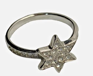 Anillo estrella cristal pavé vintage firmado cisne Swarovski para mujer 6,5 tono plata difícil de encontrar - Imagen 1 de 8