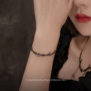 Delicado Brazalete Estrella Circón Brillante para Mujer Simple Gótico Oscuro Alas de Ángel Árbol - Imagen 1 de 7