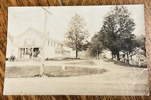 1929 RPPC Postkarte Geburtsort von Calvin Coolidge Rückseite des Ladens Plymouth Kerbe Vintage - Bild 1 von 3
