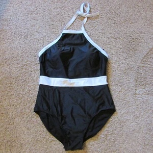 NWT Terra & Sky 2X 20/22W Black White One Piece Swimsuit Pad Bra - Picture 1 of 2
