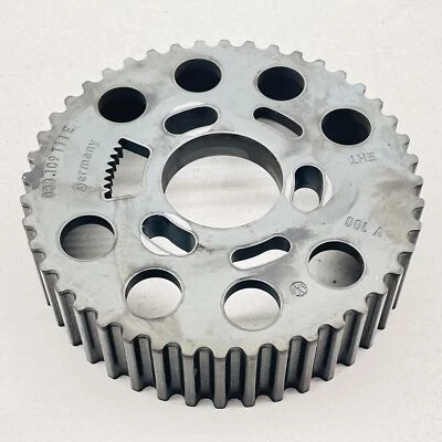 Piñón del árbol de levas de distribución del motor Volkswagen Audi 2004-2014 OEM #038109111E Foto 1 de 4