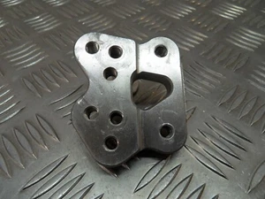 Soporte de montaje para percha delantera derecha Suzuki GSXR 600 750 2006 a 2010 - Imagen 1 de 8