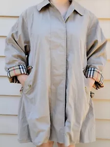 Burberrys Ladies VINTAGE Trench Coat 10 PETITE - Picture 1 of 10