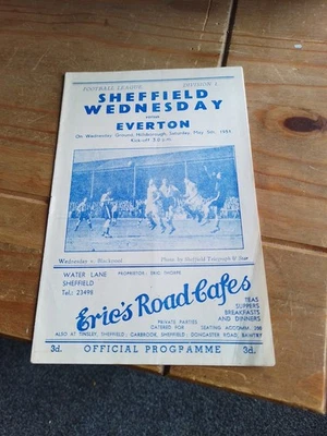 1950/51 DIV 1 SHEFFIELD WEDNESDAY v EVERTON 5/5/1951 (25) - Image 1 of 4