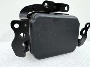 Toyota Prius ZVW50 ZVW51 Millimeter Wave Radar Sensor 88210-47090 230000-7461 - Picture 1 of 8