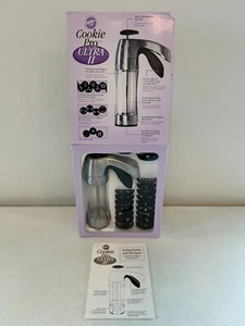 WILTON Cookie Pro Ultra II Spritz Cookie Press Decorating Gun With 19 Discs - Picture 1 of 20