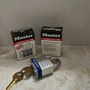 LOT OF 2 MASTER LOCK COMMERCIAL PADLOCKS 2 KEYS EACH New - Picture 1 of 4