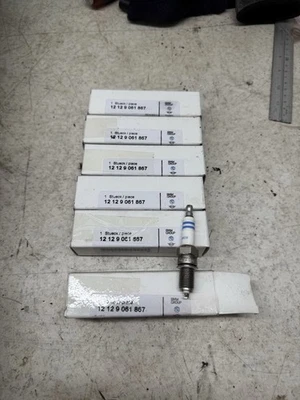 BMW E34 M5 3.6 Genuine Bosch Spark Plugs 12129061867 - Image 1 of 3