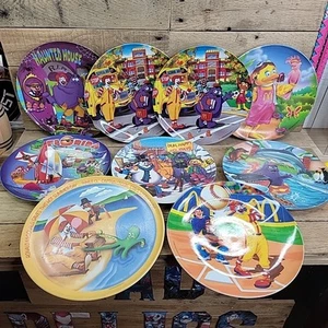 9 neun Vintage McDonalds bunte Melamin Teller Ronald McDonald - Bild 1 von 17