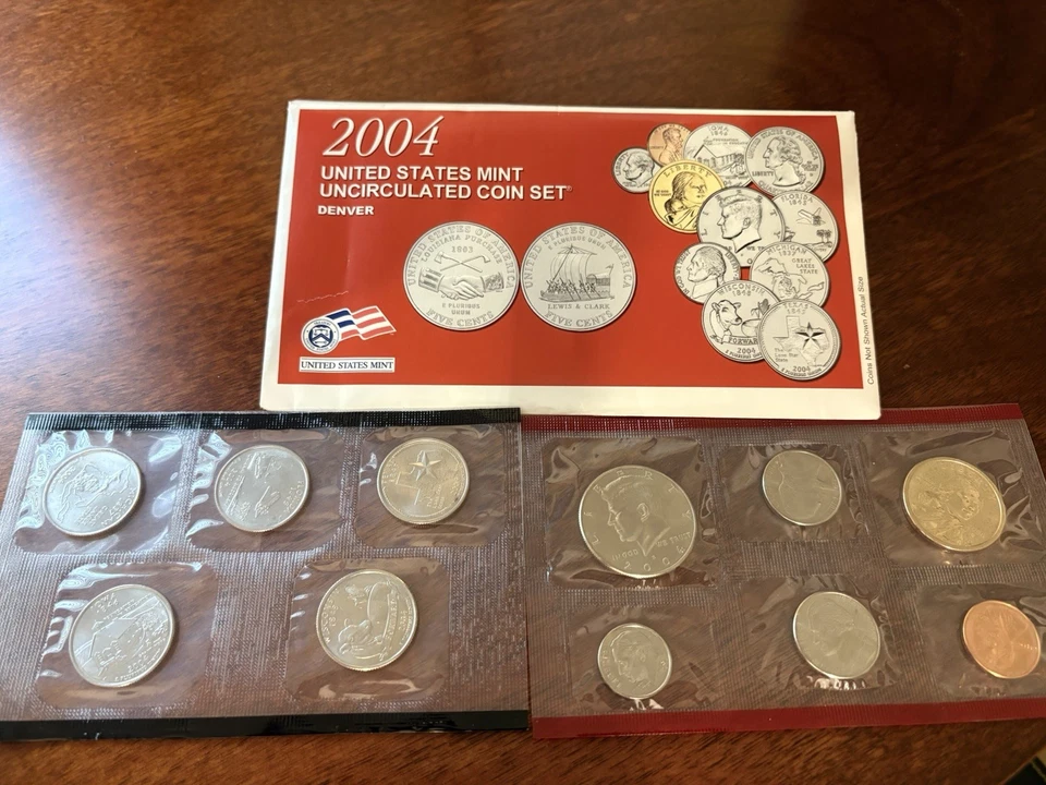 2004 Mint Set Philadelphia and Denver with Certificate of Authenticity - Image 1 of 4