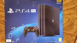 Playstation 4 PRO 1TB BUNDLE. 2 x Controllers, Controller Cradle and PS Mounts
