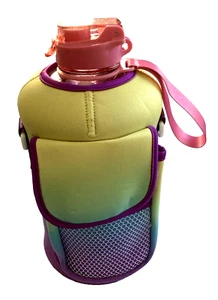 Botella de agua de plástico aislante de 64 OZ con correa, tie dye, bolsa - Imagen 1 de 10