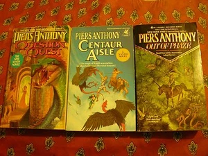 3 for 1-Price QUESTION QUEST & CENTAUR AISLE & OUT OF PHASE Piers Anthony - Imagen 1 de 7