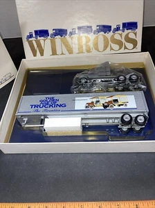 Camión Golden Age of Trucking #4 '98 '23 KW y '20 Vim Winross - Imagen 1 de 13