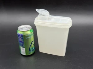 6-1/2" Tupperware 3 Cup Beverage Cereal Keeper Container 499 w/ Flip Top Lid 5.5 - Picture 1 of 4
