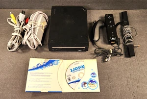 Console Nintendo Wii RVL-101 nera bundle con Wii Resort e accessori - testata - Foto 1 di 8