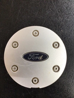 Tapacubos central Ford Focus Fiesta OEM 97BG-1000-EC plateados 2000-2008 Foto 1 de 4