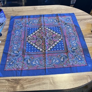 Vintage 14193 übergroßer Paisley Schal Bandana 29" x 31" Made in USA - Bild 1 von 2