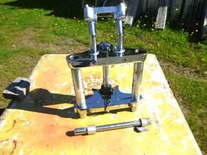 HARLEY DAVIDSON 35mm WIDE GLIDE CONVERSION TRIPLE TREES & AXLE ALL 35mm FORKS - Picture 1 of 13