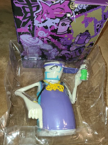Rare kidrobot Mugsy East3 spraycan 8” Vinyl Figure W/Box Cover