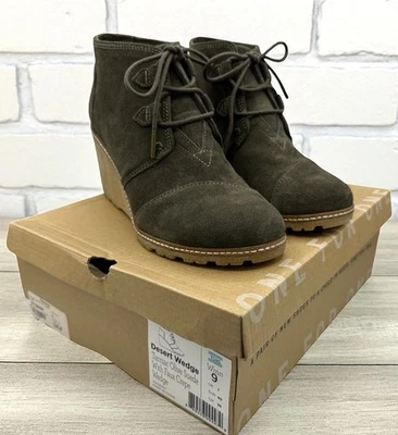 TOMS Boots Womens 9 Desert Wedge Ankle Bootie Olive Green Suede Leather Casual - Image 1 of 4