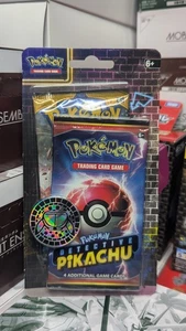 Pokemon Juego de Cartas Coleccionables Detective Pikachu Checklane Colgante Blister Pack Sol y Luna + Moneda - Imagen 1 de 2