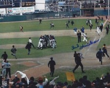 Signed  8x10 BUD HARRELSON New York Mets Autographed photo - COA 