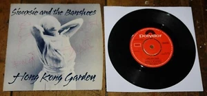 SIOUXSIE & BANSHEES HONG KONG GARDEN AUTHENTIC FULLY SIGNED PUNK 7" JOHN McGEOCH - Picture 1 of 11
