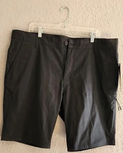 NWT Oakley Men's Shorts ICON Chino Blackout Casual Zip Button Closure Men's 40 - Picture 1 of 10