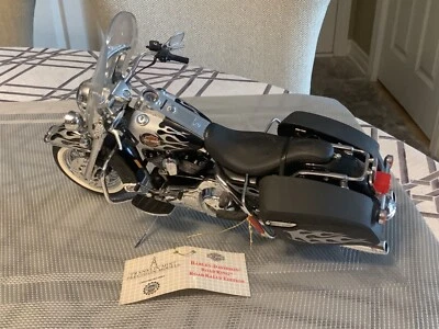 Коллекционный мотоцикл 2002 Road King Rally Harley Davidson Franklin как новый - Изображение 1 из 4