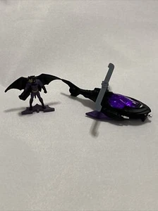 Hot Wheels 2005 Batman Begins Batcopter W/ Figure - Picture 1 of 9