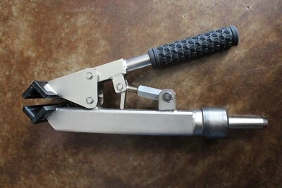 Pedro's PRC-1 Replacement Clamp for Park PRS-2, PRS-3 and PRS-4 Repair Stands - Image 1 of 4