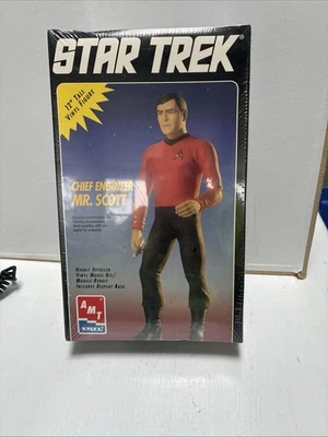 Star Trek 1994 AMT ERTL Chief Engineer Mr. Scott 12" Tall Vinyl Figure NIP - Image 1 of 4
