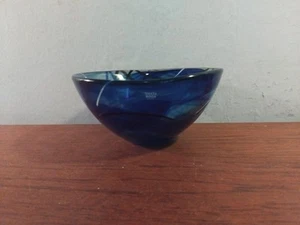 VINTAGE KOSTA BODA GLASS BOWL, SWEDEN, BLUE - Picture 1 of 17