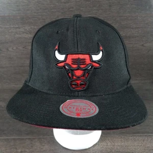 Mitchell & Ness Chicago Bulls Adjustable Snapback Hat Black - Picture 1 of 13