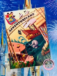 Tarjeta postal de Larissa marrón WonderGround Adventureland 2025 de los parques de Disney 5x7 - Imagen 1 de 1