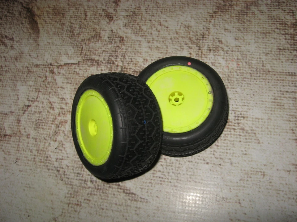 RC Durango DEX210 Rear HEX Mount Tires By HB (2) Used - Image 1 of 1